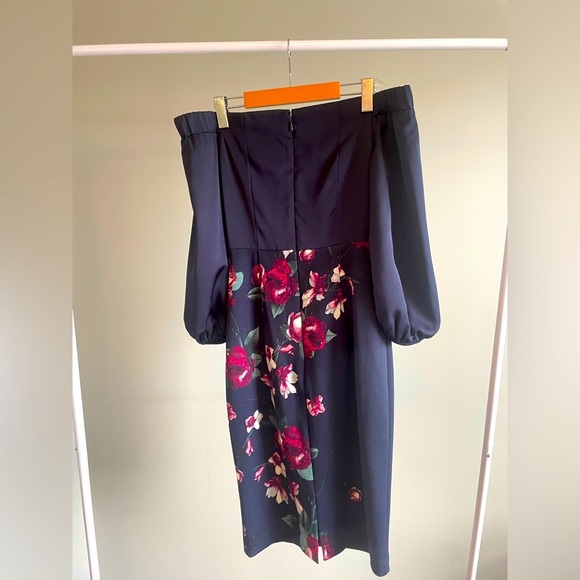 Le Chateau off the shoulder floral dress XS - Picture 2 of 3
